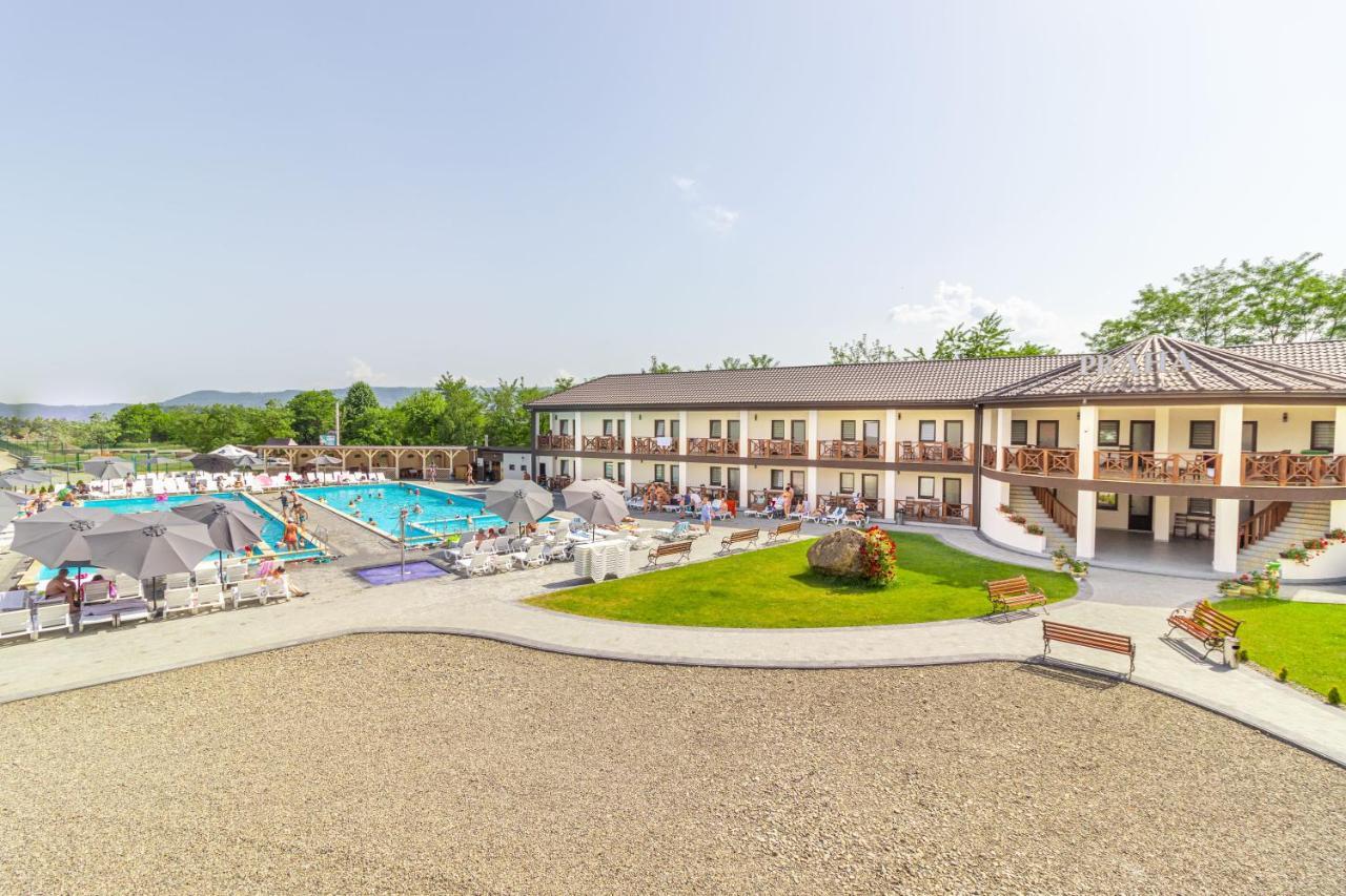 Hotel Praha Solotwyno Exterior foto